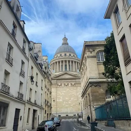 Appartamento A Deux Pas Du Pantheon Avec Balcon *